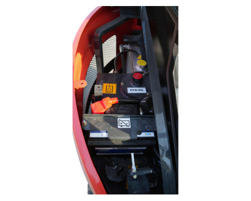 Мини экскаватор 2,78 т двигатель 20.7 л.с. YATO YT-86305
