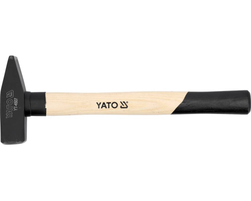 Молоток слюсарний 800 г YATO YT-4507
